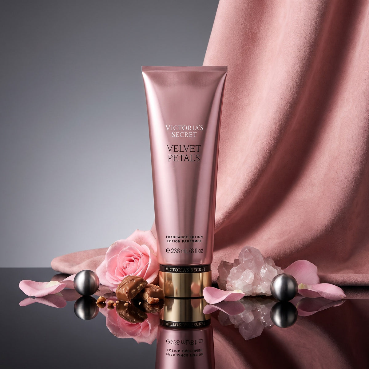 VICTORIA SECRETS VELVET PETALS LOTION WOMAN (236ML)